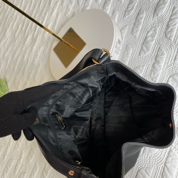 Authentic Salvatore Ferragamo Shoulder Bag - Picture 17 of 17